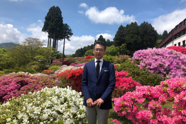 2.小田急山のホテル 庭園のツツジ・ シャクナゲ―園芸文化遺産を守り、未来へつなぐ―